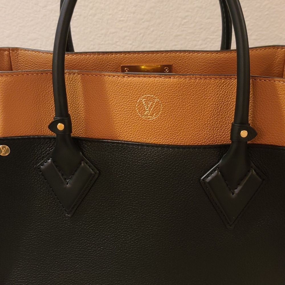 Louis Vuitton On My Side MM